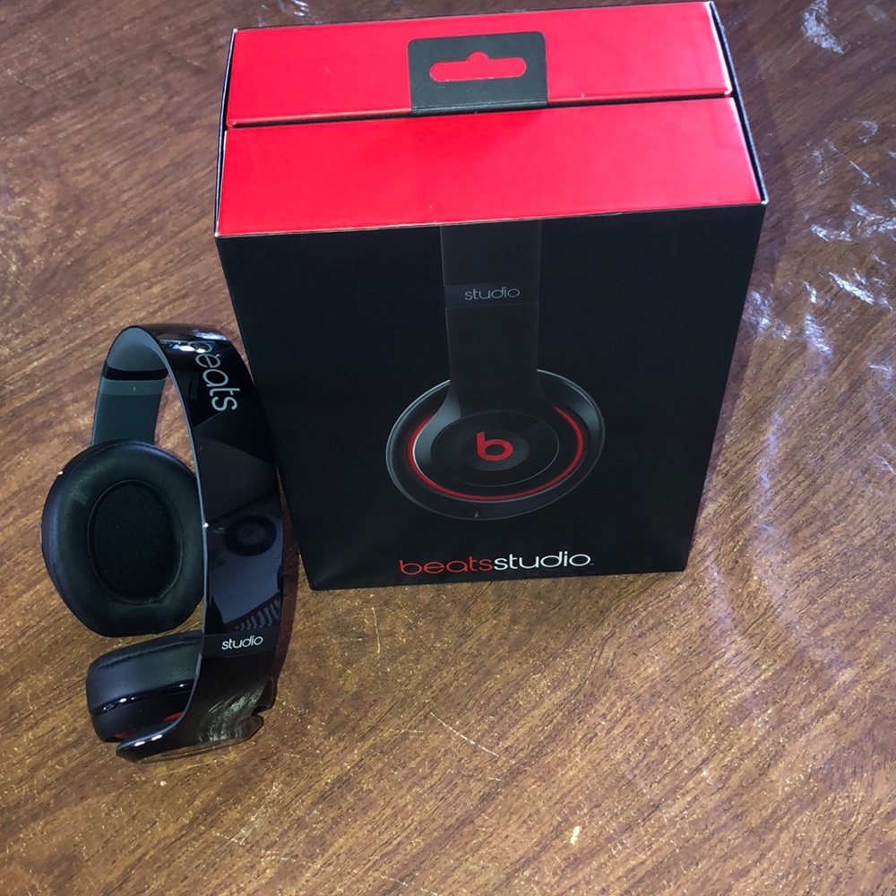 Beats studio headphones